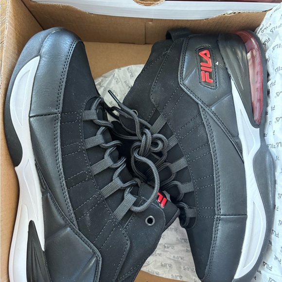 Fila Activisor Viz Kids' Shoes - Black and Red - Picture 3 of 10